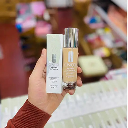 کرم پودر و کانسیلر کلینیک مدل Beyond Perfecting رنگ wn 24 cork حجم 30 میلی لیتر