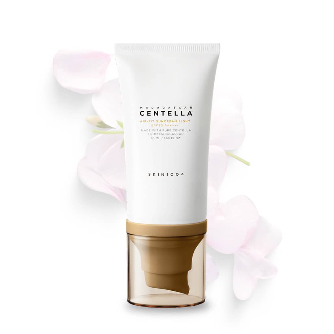 ضد آفتاب فیزیکی لایت سنتلا اسکین ۱۰۰۴ (ایر-فیت) | Skin1004 Madagascar Centella Air-Fit Suncream Light SPF30 PA(اورجینال)