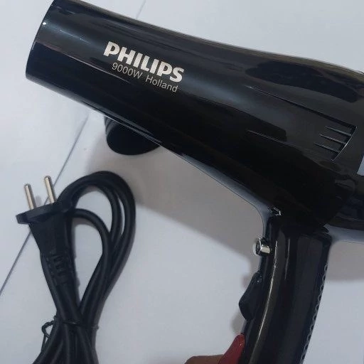 سشوار حرفه‌ای فیلیپس (Philips) مدل PH-8220 با توان ۹۰۰۰ وات و فناوری آیونیک ‌