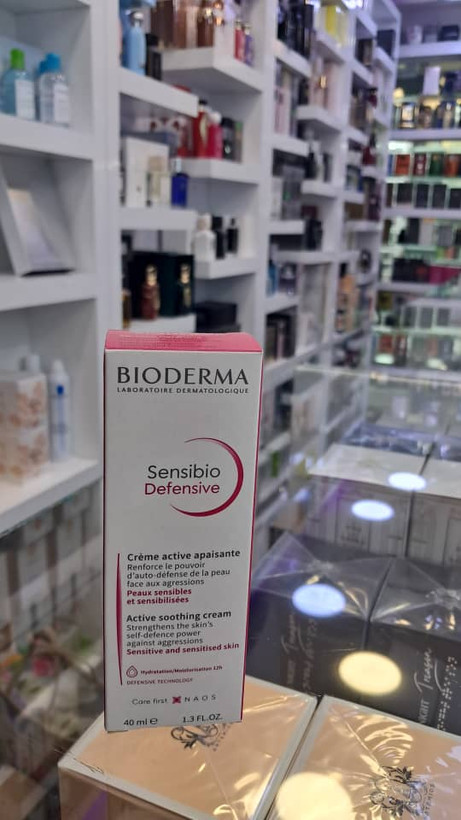 : کرم مرطوبکننده و تسکیندهنده بایودرما (Bioderma) مدل سنسیبیو دیفنسیو حجم ۴۰