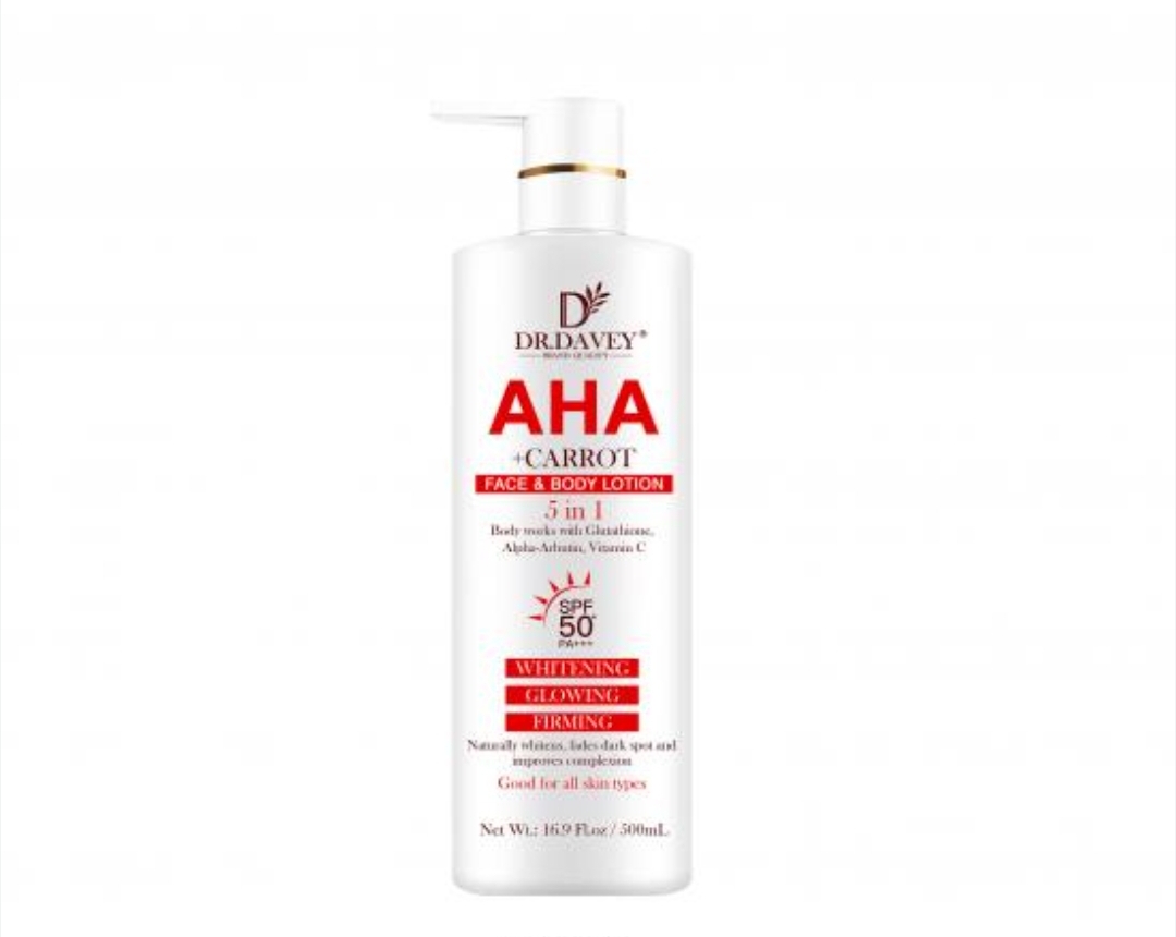 لوسیون سفیدکننده و ضد لک دکتر داوی (Dr. Davey) مدل AHA + Carrot - حجم ۵۰۰ میلیلیتر 