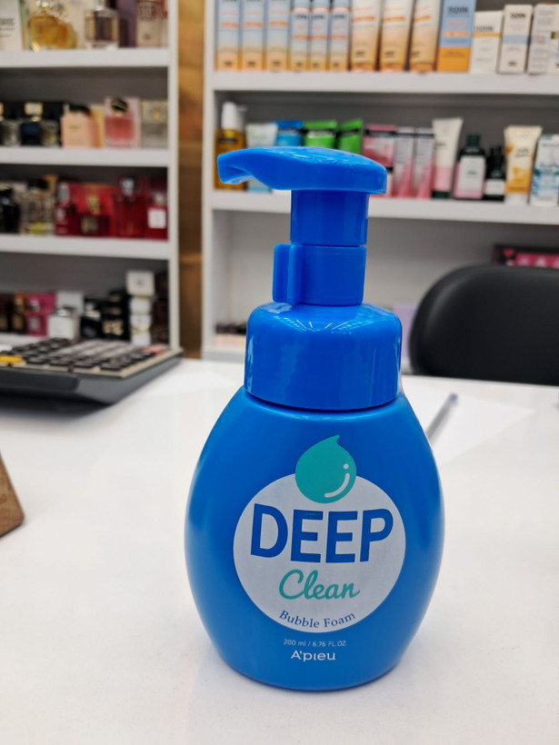 کف شوینده صورت مدل دیپ کلین (Deep Clean Bubble Foam) - حجم ۲۰۰ میلیلیتر (اورجینال )