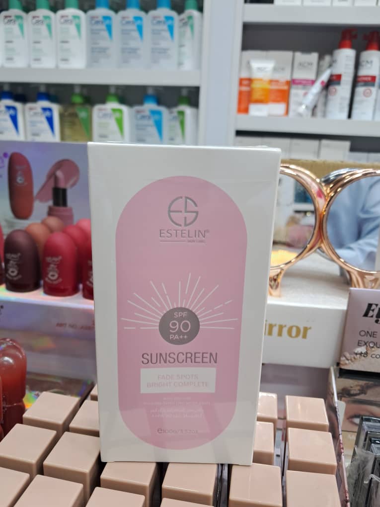 ضد آفتاب استلین مدل روشنکننده و ضد لک (ESTELIN Sunscreen SPF 90 PA++) 