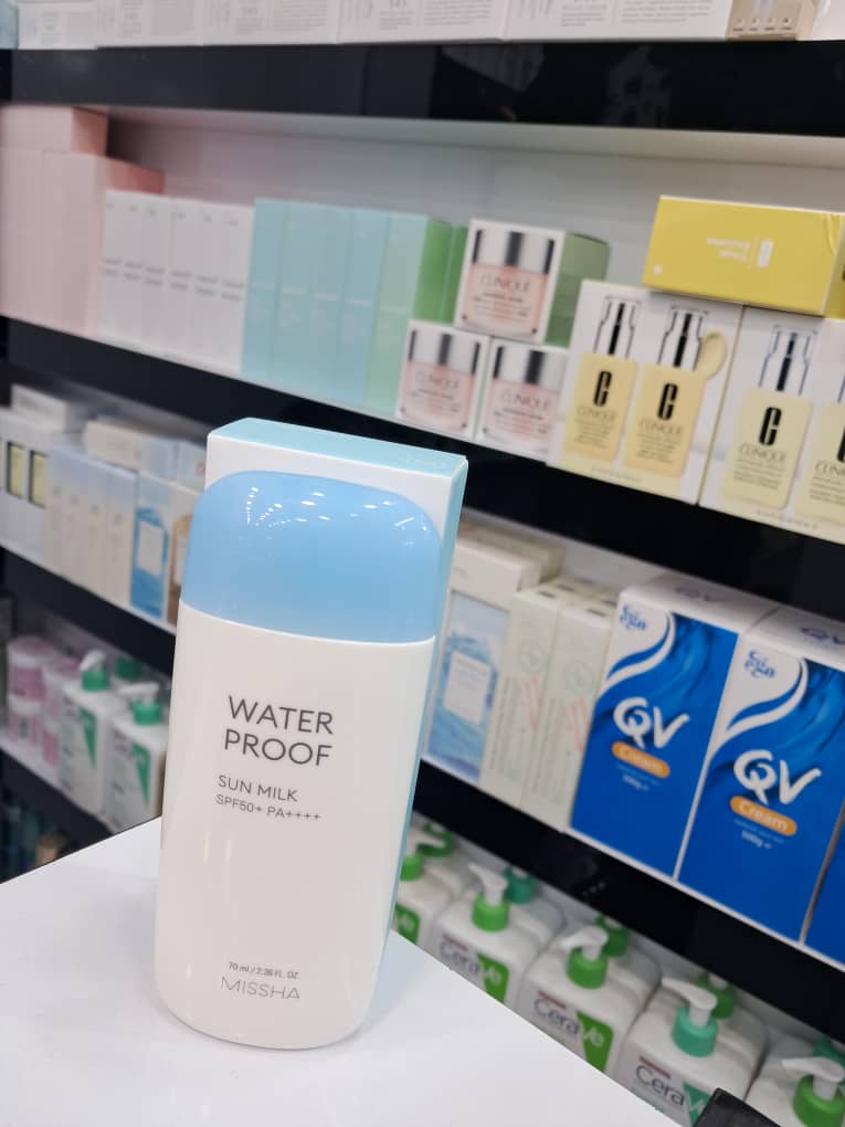 ضد آفتاب میشا مدل Waterproof Sun Milk با SPF50+ (درب آبی)