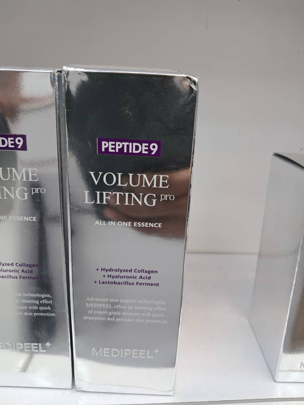 اسانس «پپتاید ۹ والیوم لیفتینگ پرو» مدیپیل (MEDI-PEEL Peptide 9 Volume Lifting All In One Essence Pro)(اورجینال)