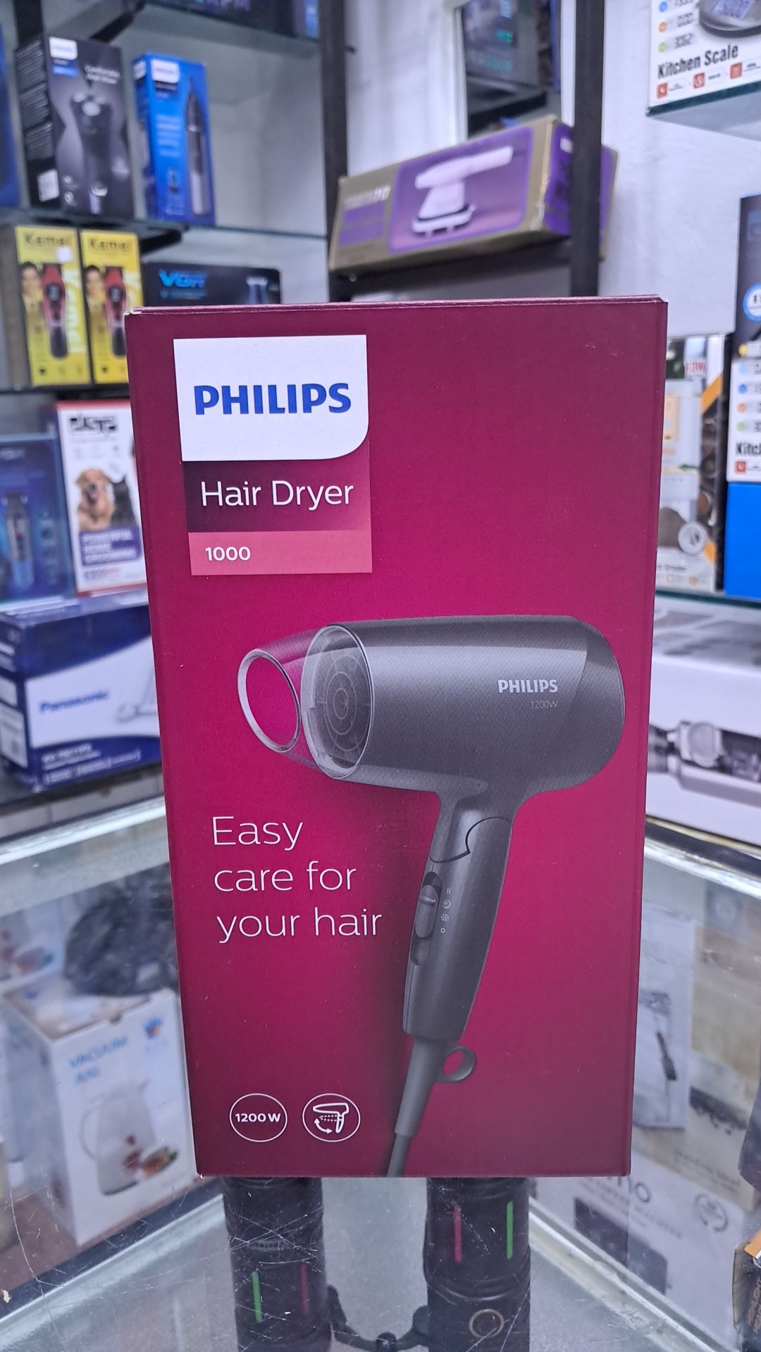 سشوار برند فیلیپس (Philips) سری 1000 (مدل ۱۲۰۰ وات)