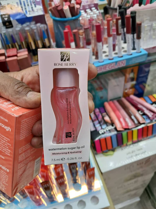 روغن لب رزبری (Rose Berry Lip Oil) - مدل Juicy Hydration & Glossy Shine 