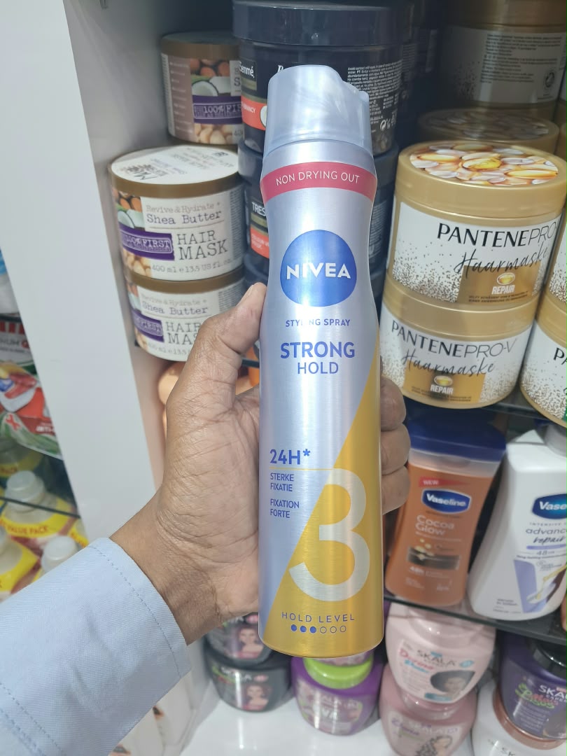 اسپری مو نیوآ مدل Strong Hold با حفظ حالت 24 ساعته (قدرت 3) حجم 250 میلیلیتر